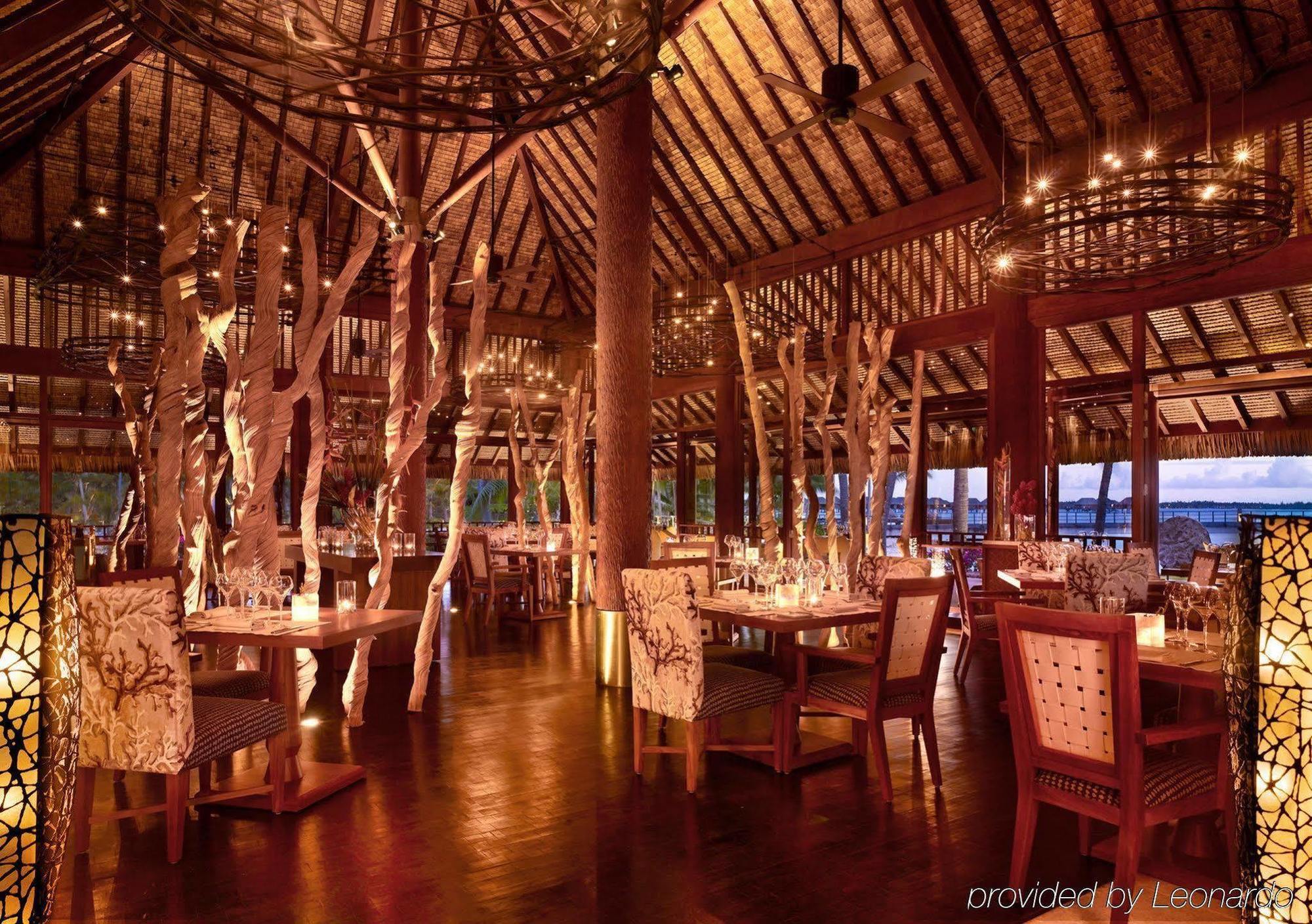 Four Seasons Resort Bora Bora Ristorante foto
