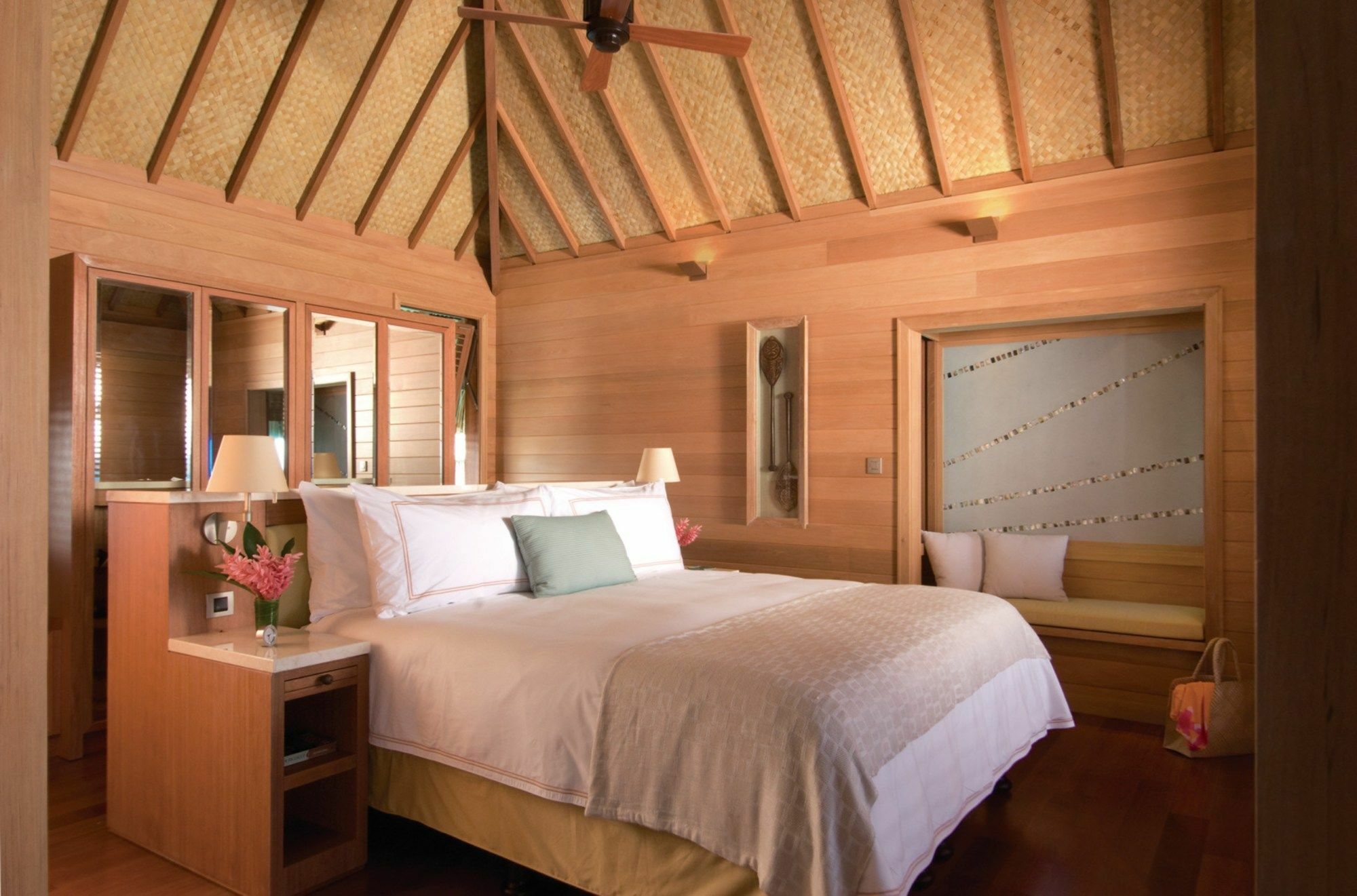 Four Seasons Resort Bora Bora Esterno foto